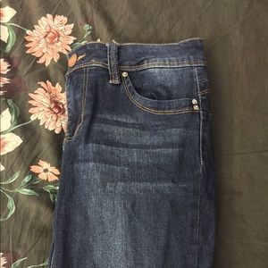 Distressed Dark Wash Skinny Jeans